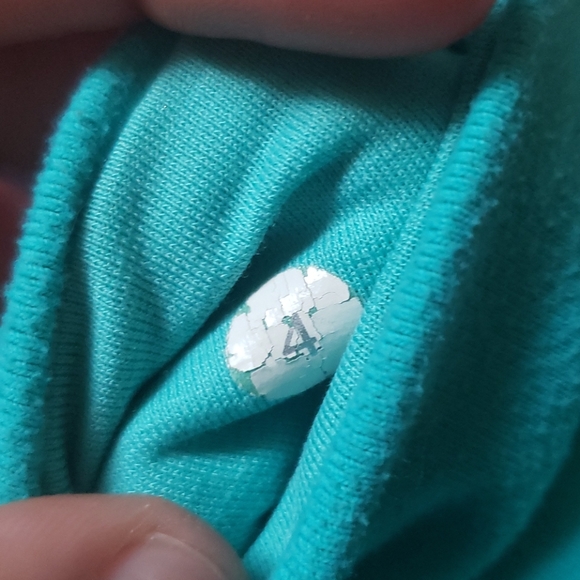 2 pairs lululemon crops - Picture 4 of 6